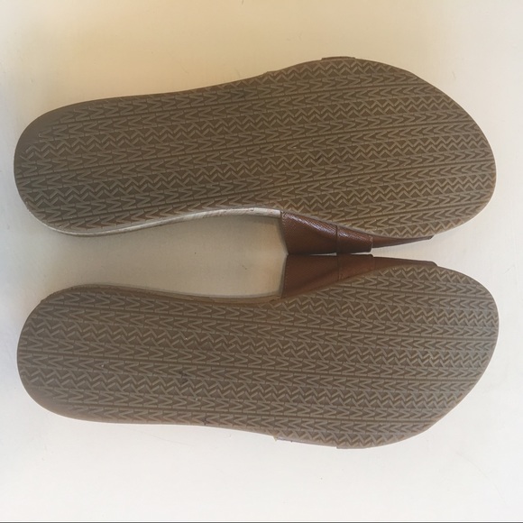 Michael Kors Sandals 🌸💕😍💓 - Picture 2 of 2